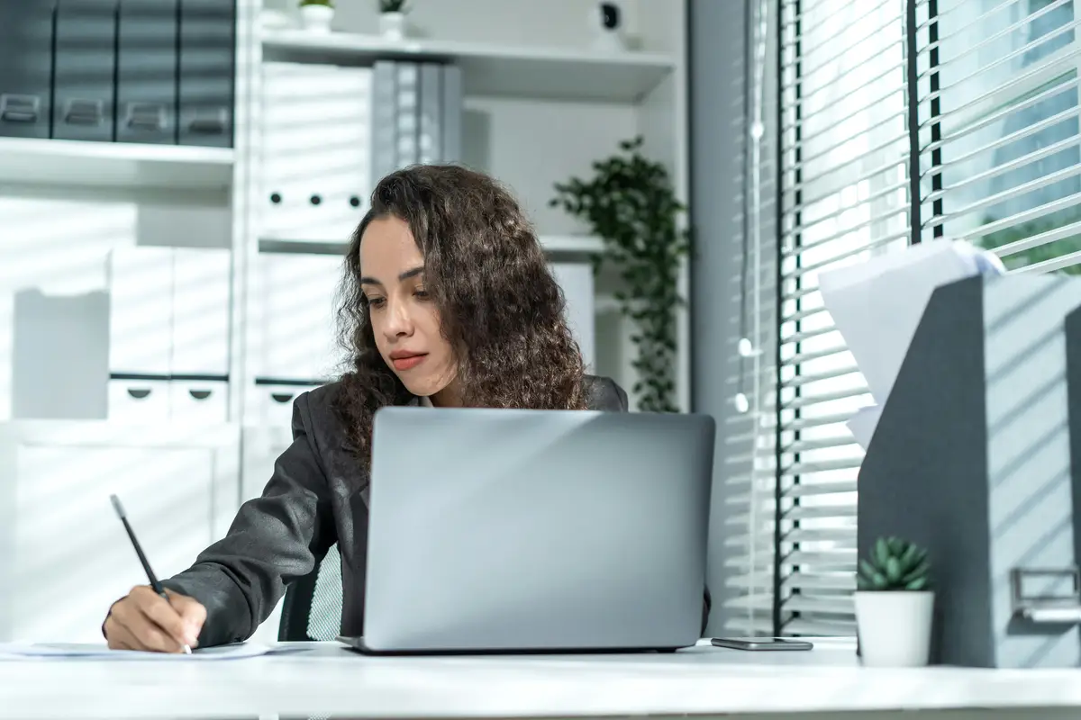 Опытная команда: Знаем местные законы